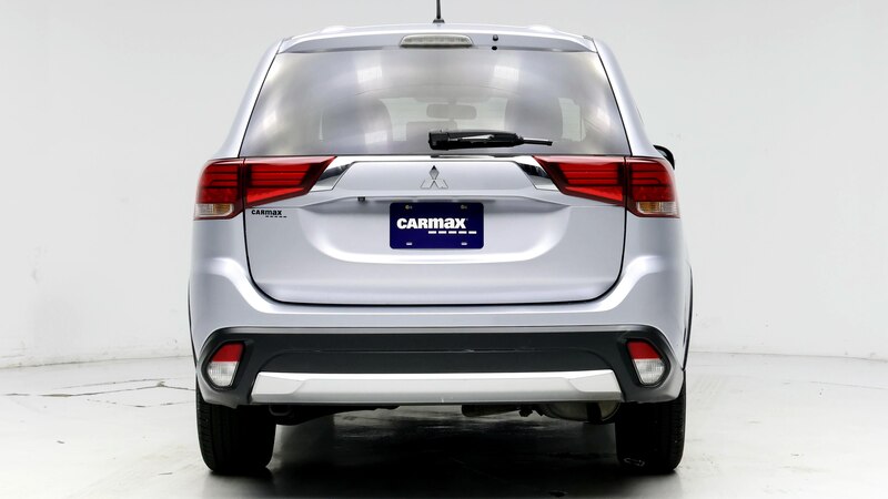 2016 Mitsubishi Outlander SE 6