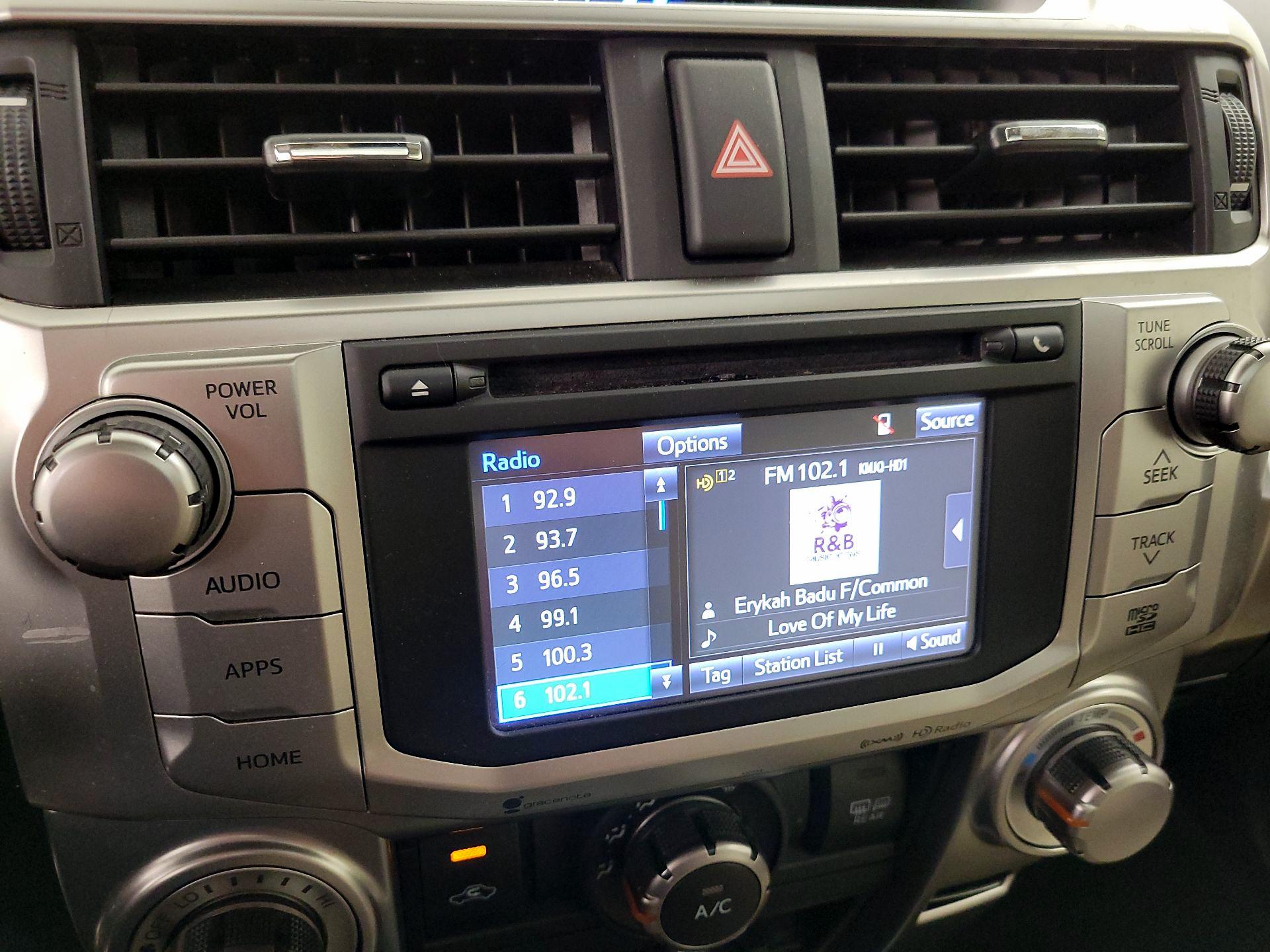 Thumbnail: 2016 Toyota 4Runner - 15