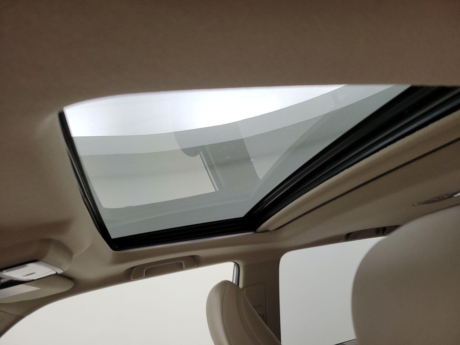 Thumbnail: 2016 Toyota 4Runner - 19