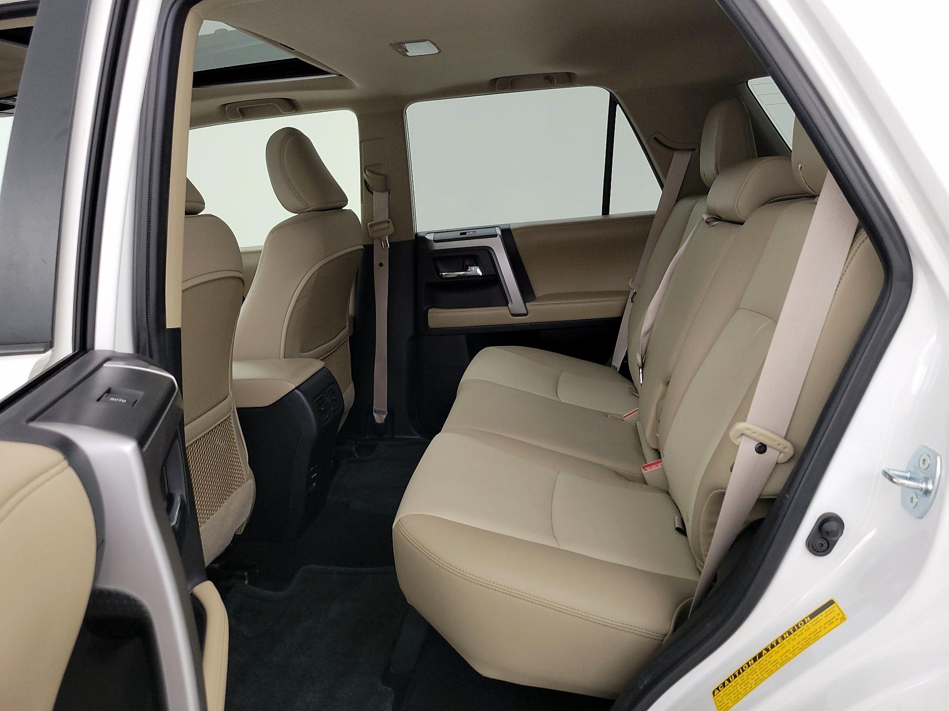 Thumbnail: 2016 Toyota 4Runner - 20