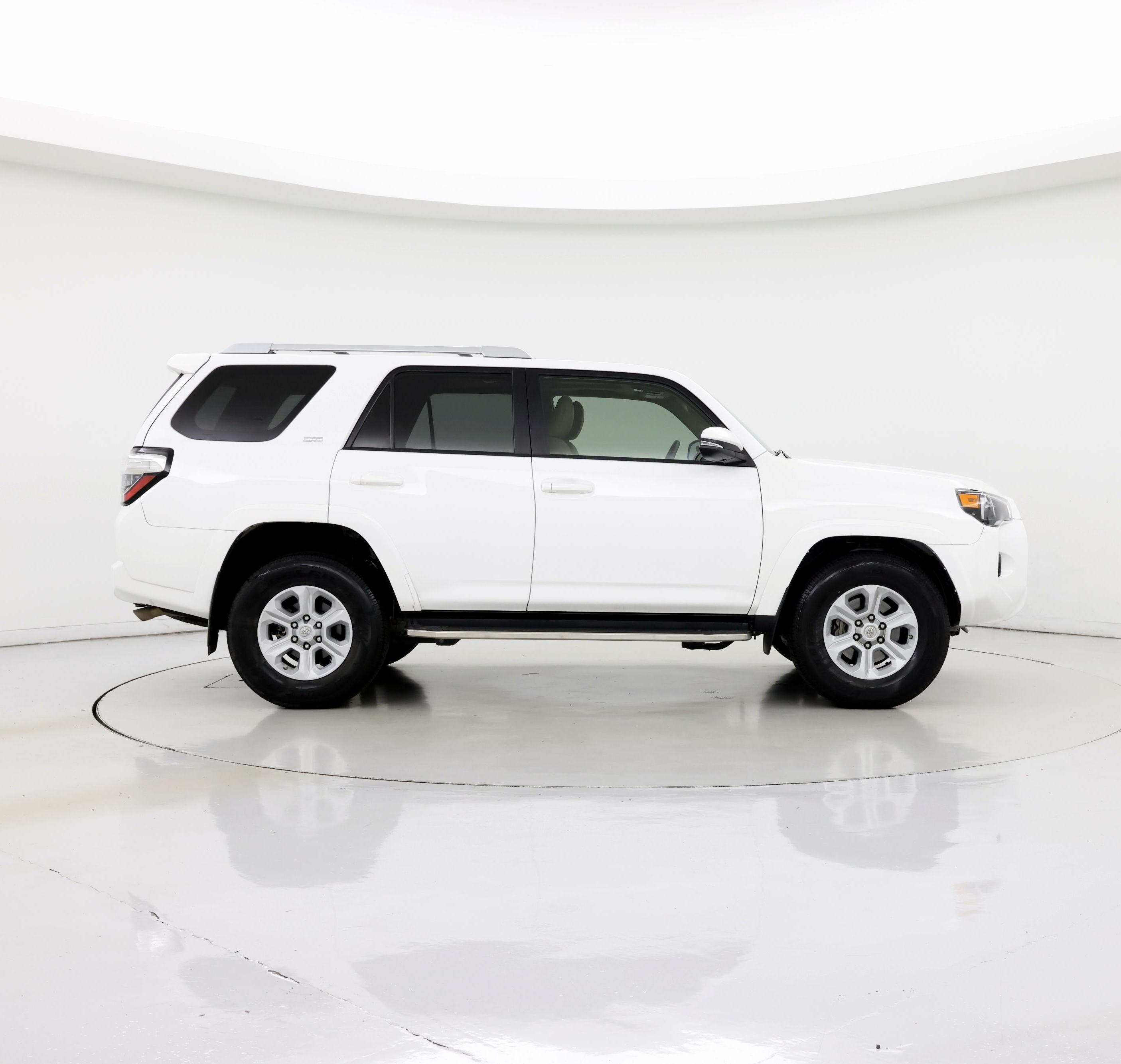 Thumbnail: 2016 Toyota 4Runner - 7