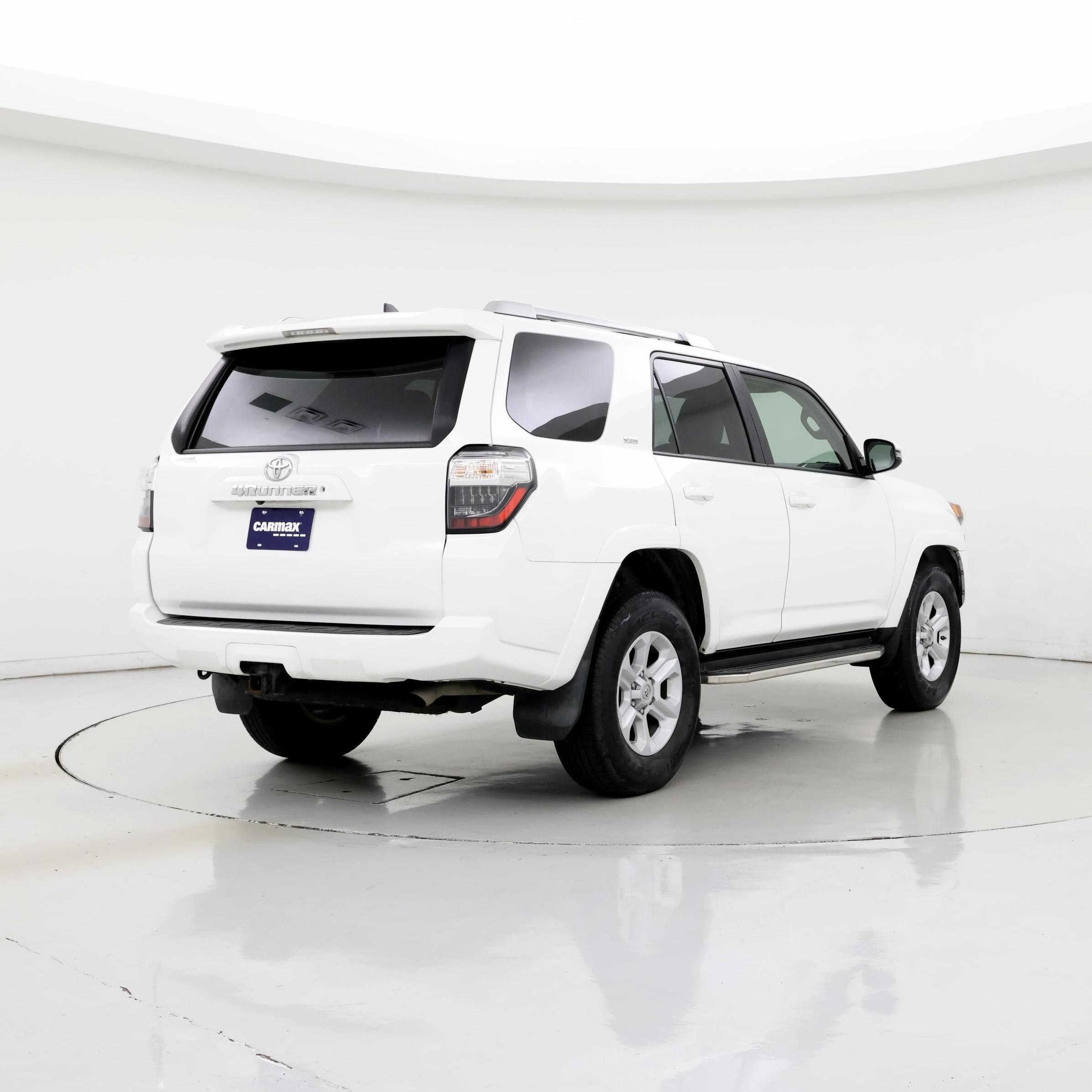Thumbnail: 2016 Toyota 4Runner - 8