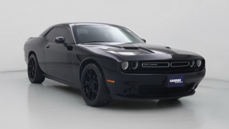 2019 Dodge Challenger SXT Hero Image