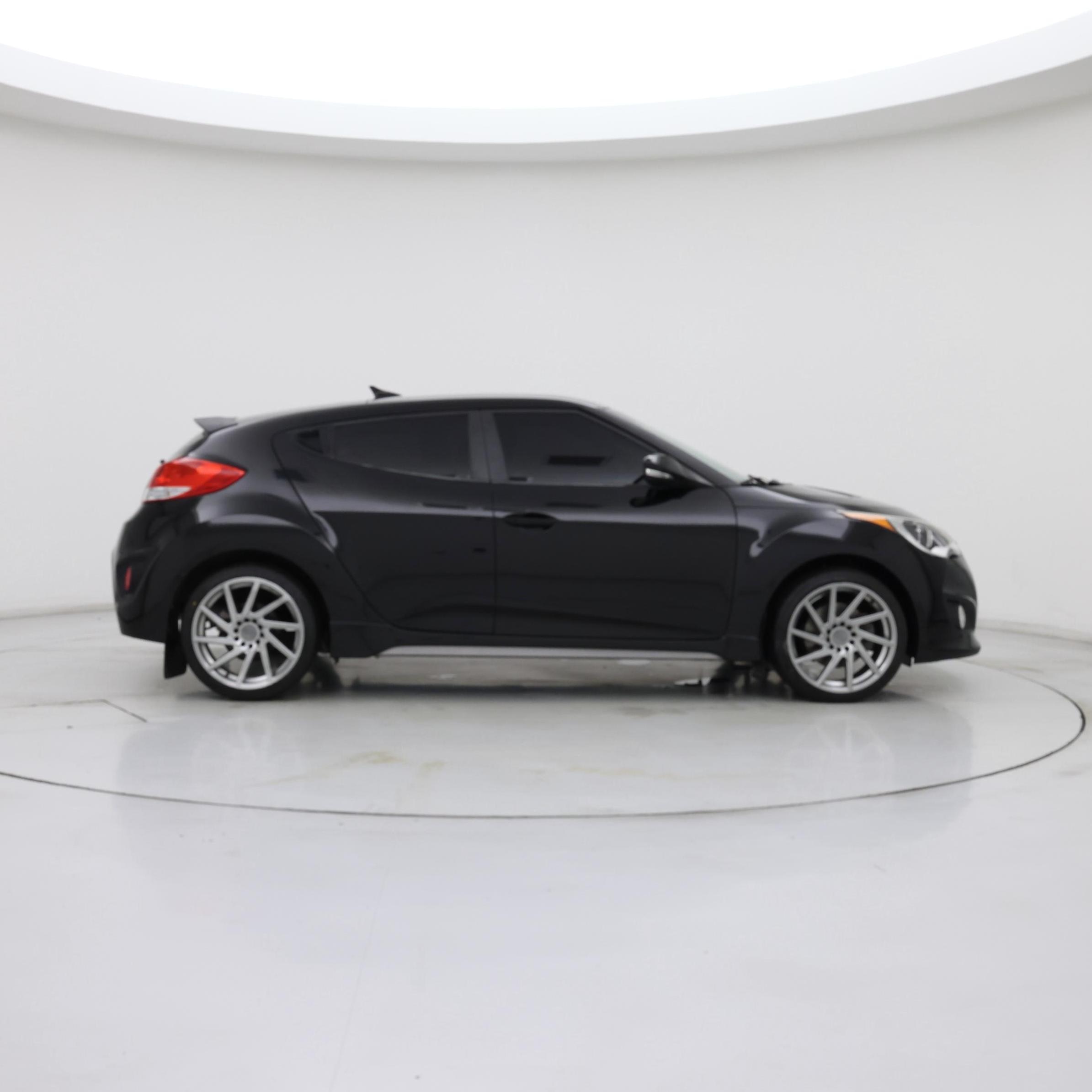 Thumbnail: 2015 Hyundai Veloster - 7