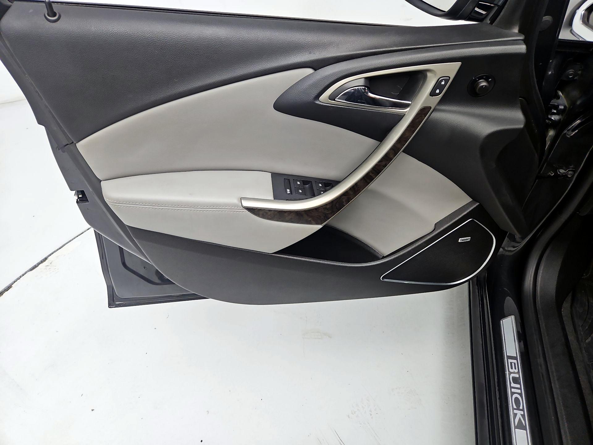 Thumbnail: 2014 Buick Verano - 12