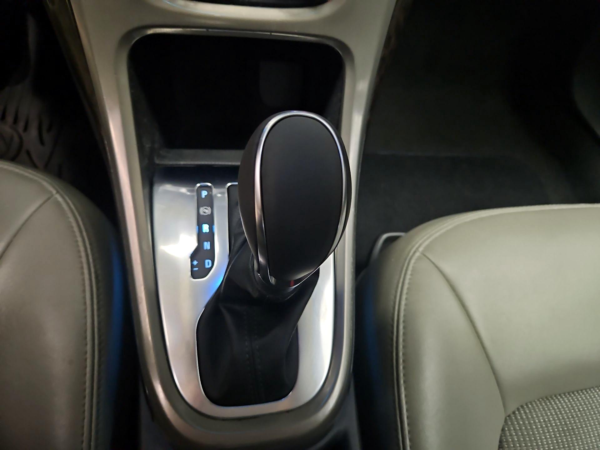 Thumbnail: 2014 Buick Verano - 17