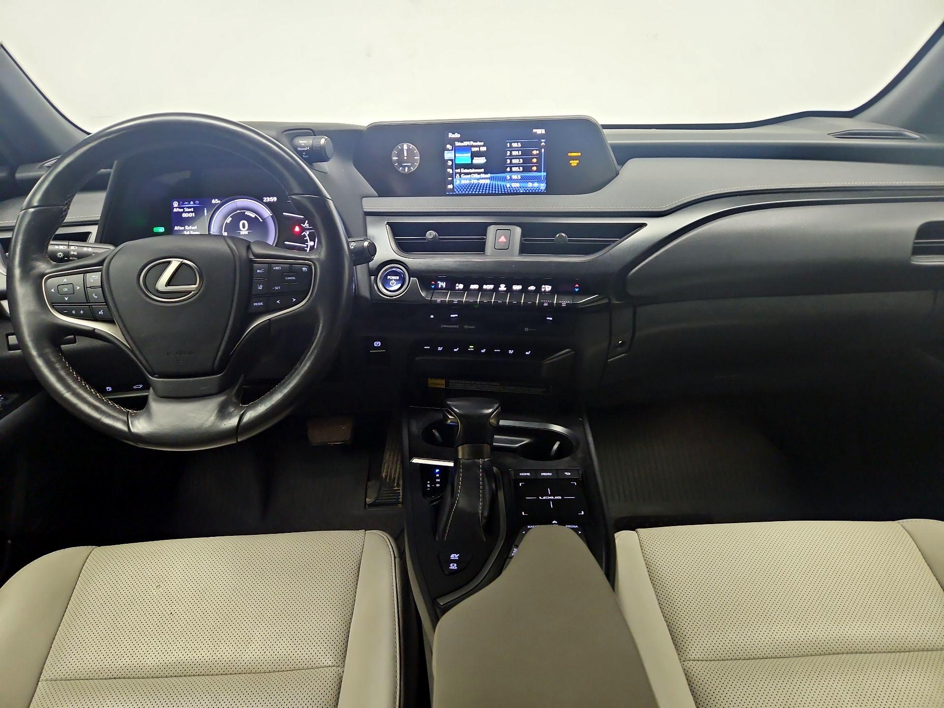 Thumbnail: 2020 Lexus UX - 9