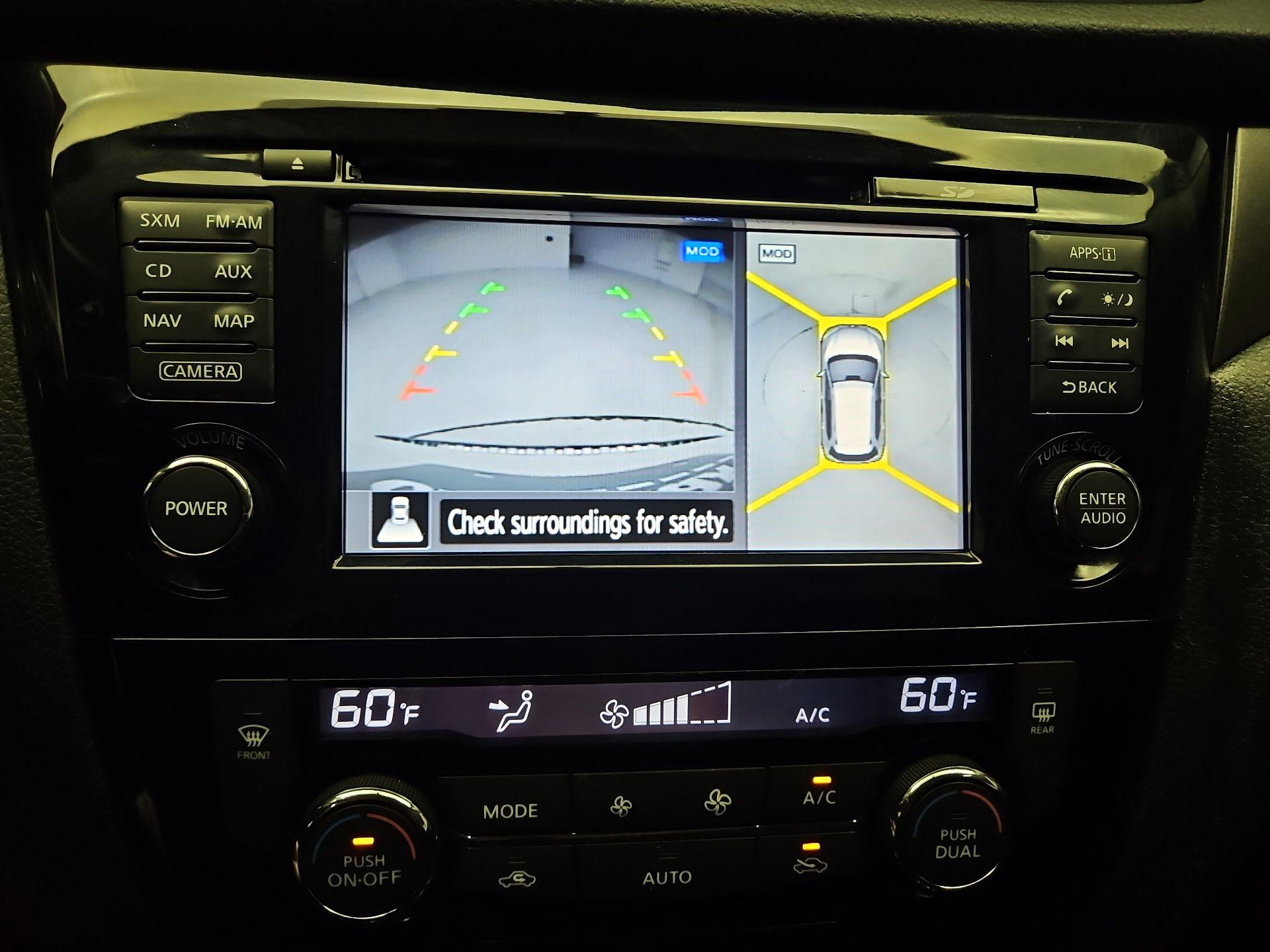 Thumbnail: 2015 Nissan Rogue - 15