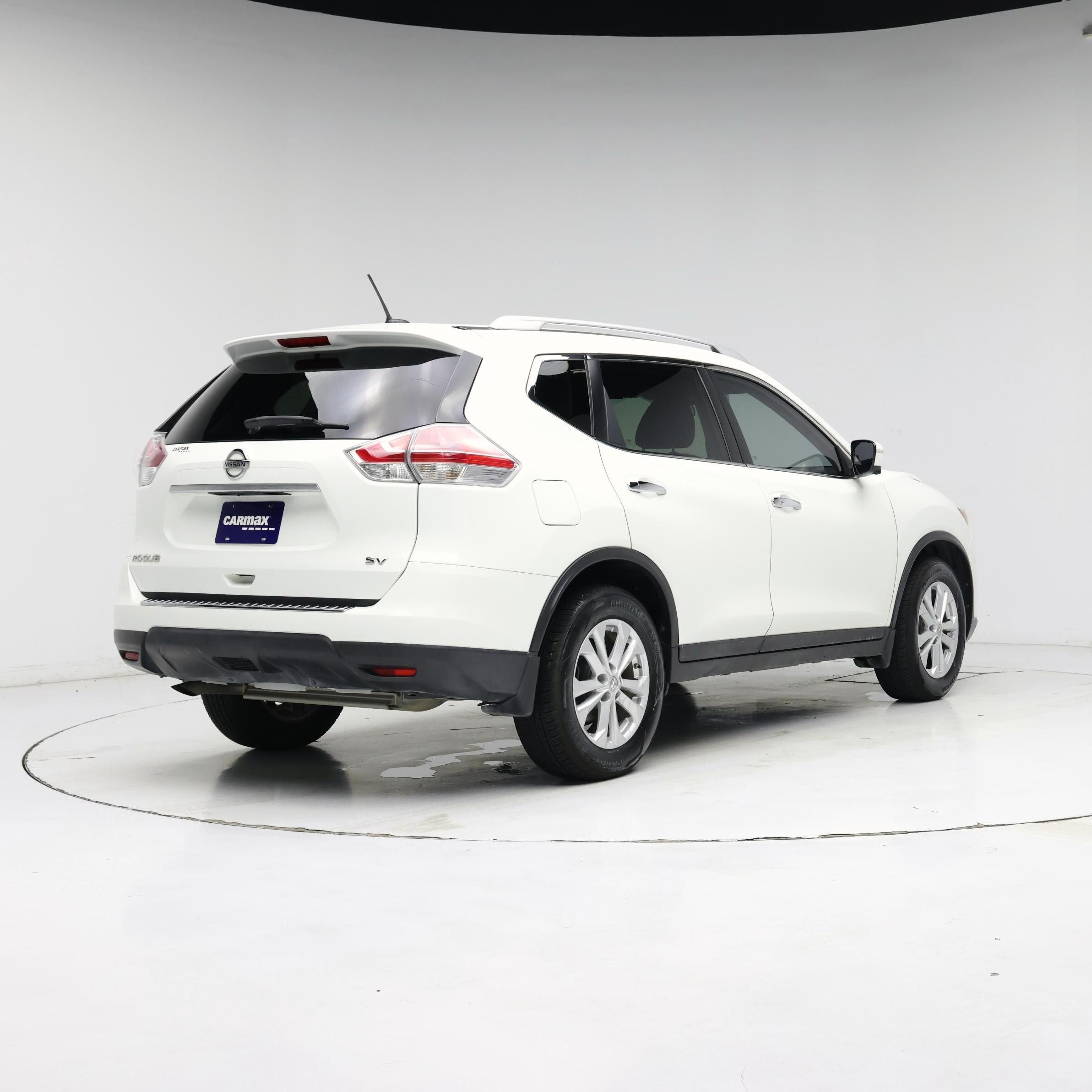Thumbnail: 2015 Nissan Rogue - 8