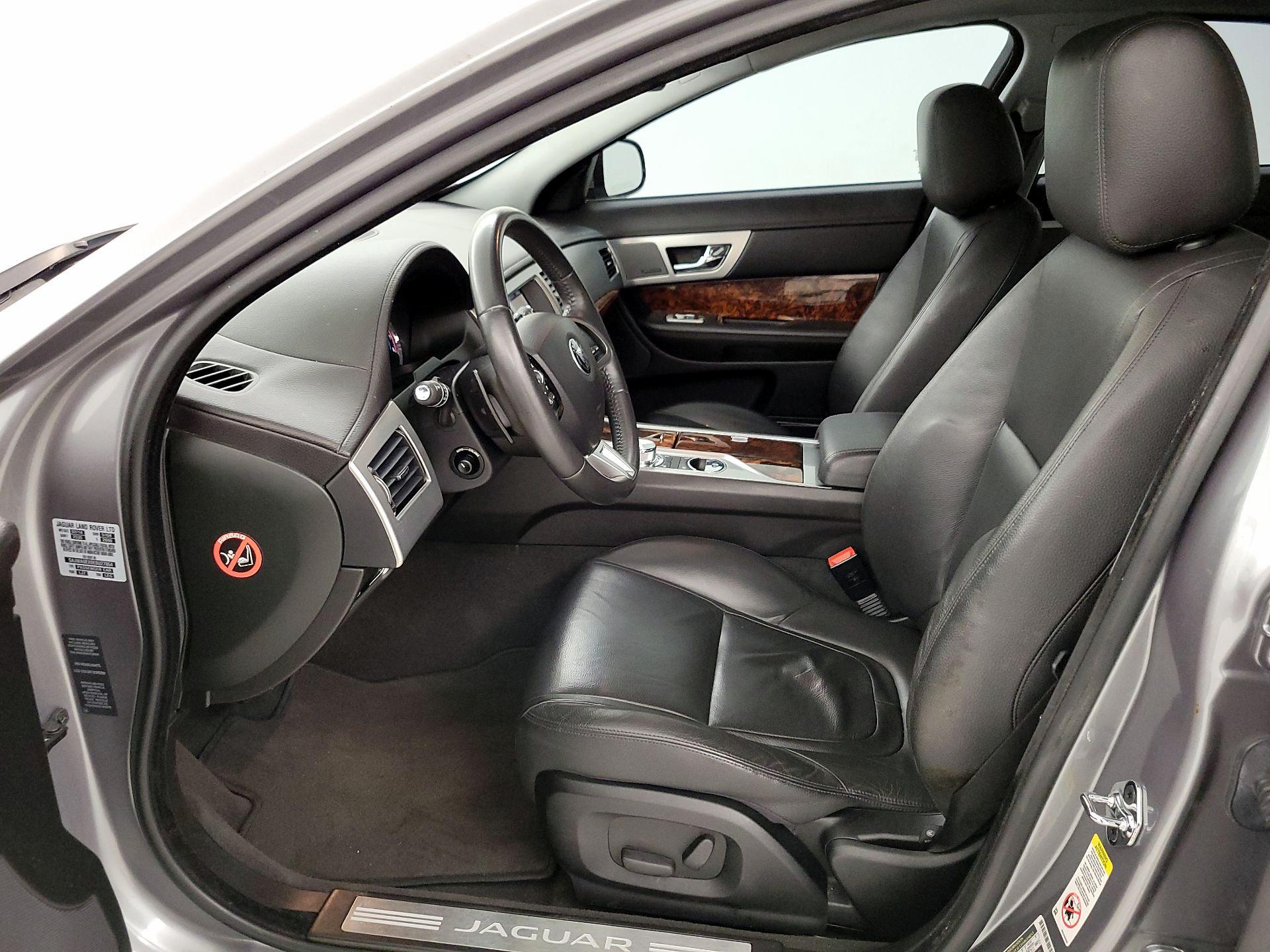 Thumbnail: 2014 Jaguar XF - 11