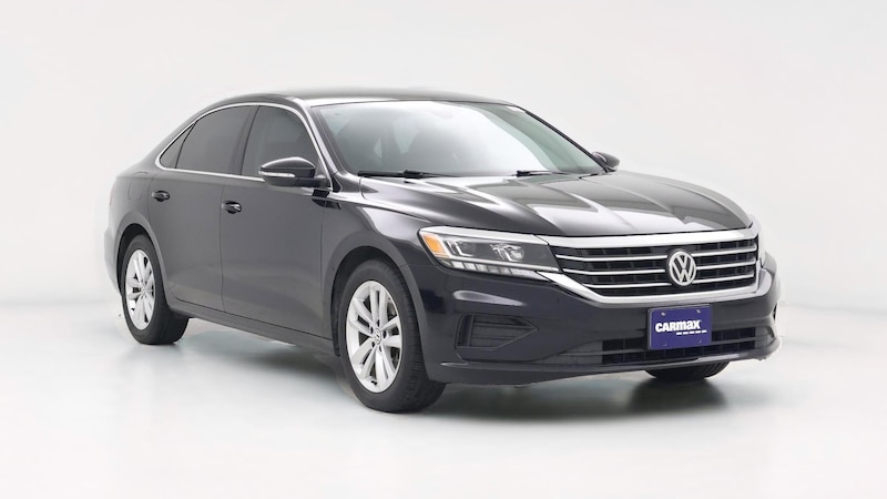 2020 Volkswagen Passat SE Hero Image