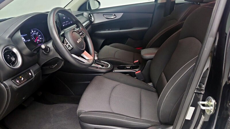 2023 Kia Forte LXS 11