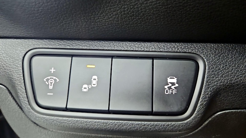 2023 Kia Forte LXS 13