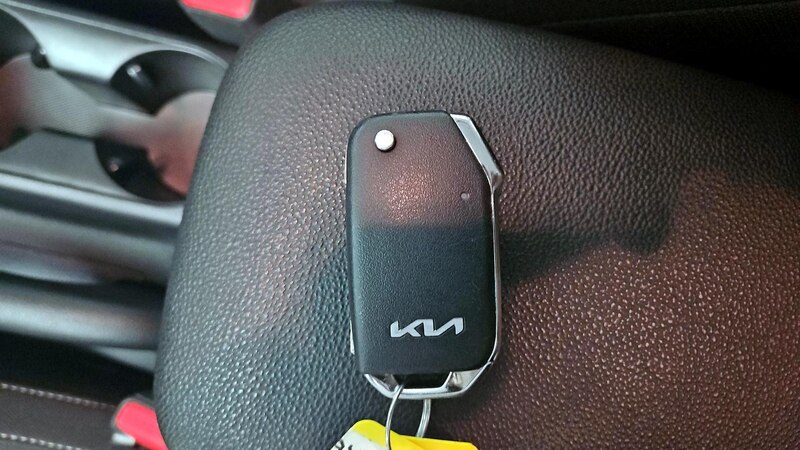 2023 Kia Forte LXS 22