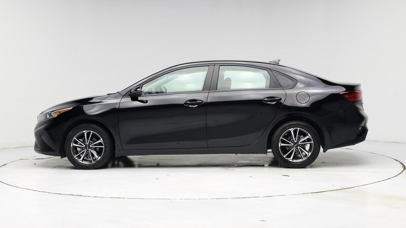 2023 Kia Forte LXS 3