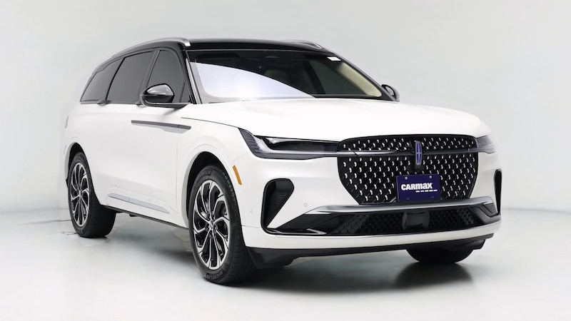 2024 Lincoln Nautilus Reserve Hero Image