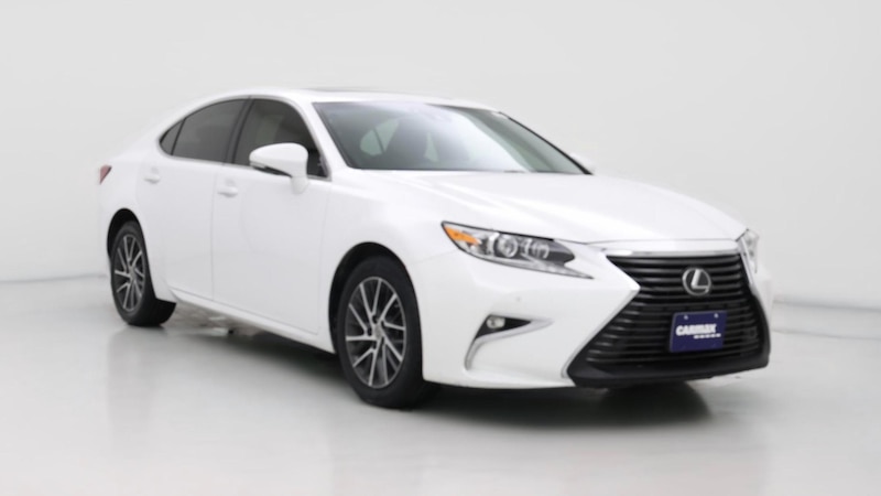 2017 Lexus ES 350 Hero Image