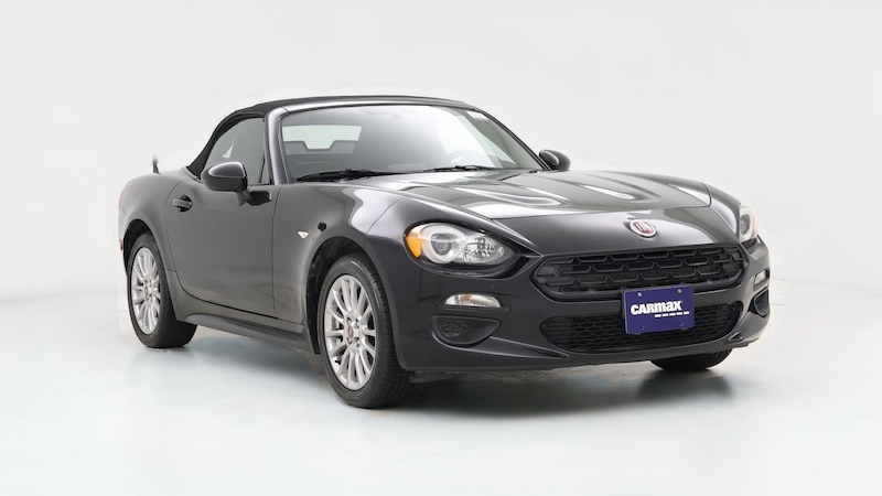 2017 Fiat 124 Spider Classica Hero Image