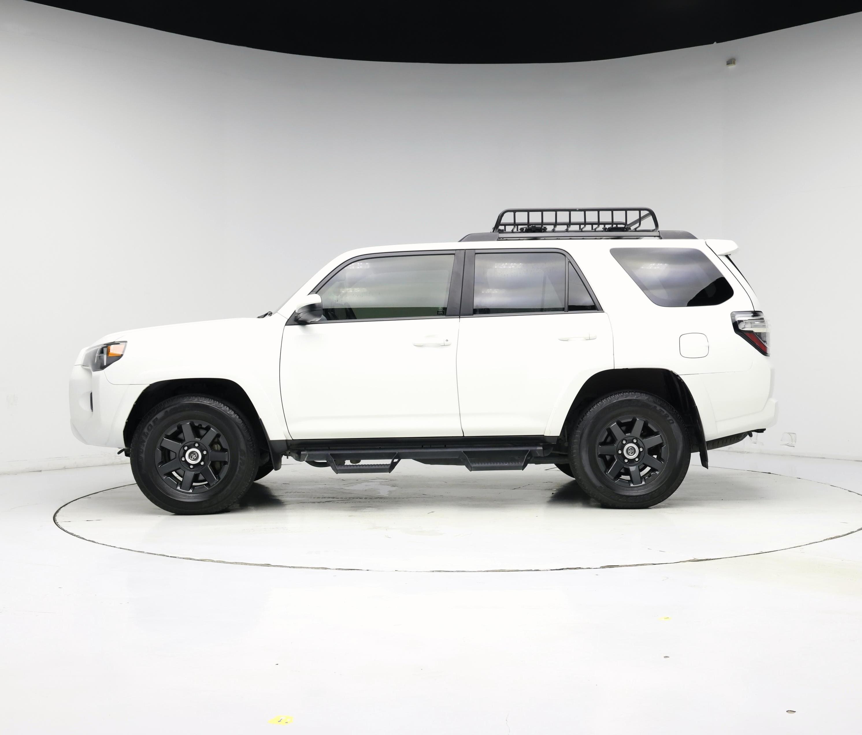 Thumbnail: 2022 Toyota 4Runner - 3