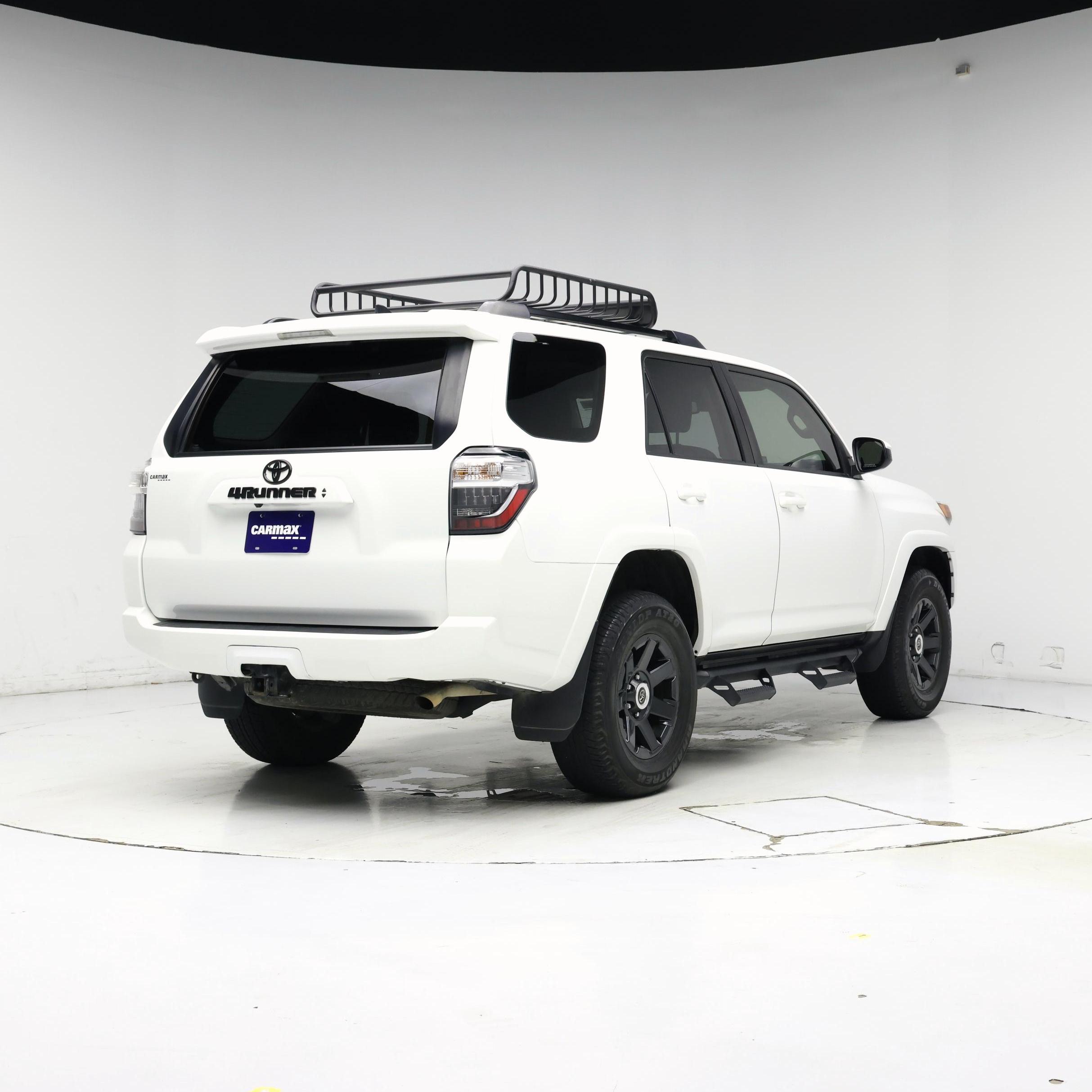 Thumbnail: 2022 Toyota 4Runner - 8