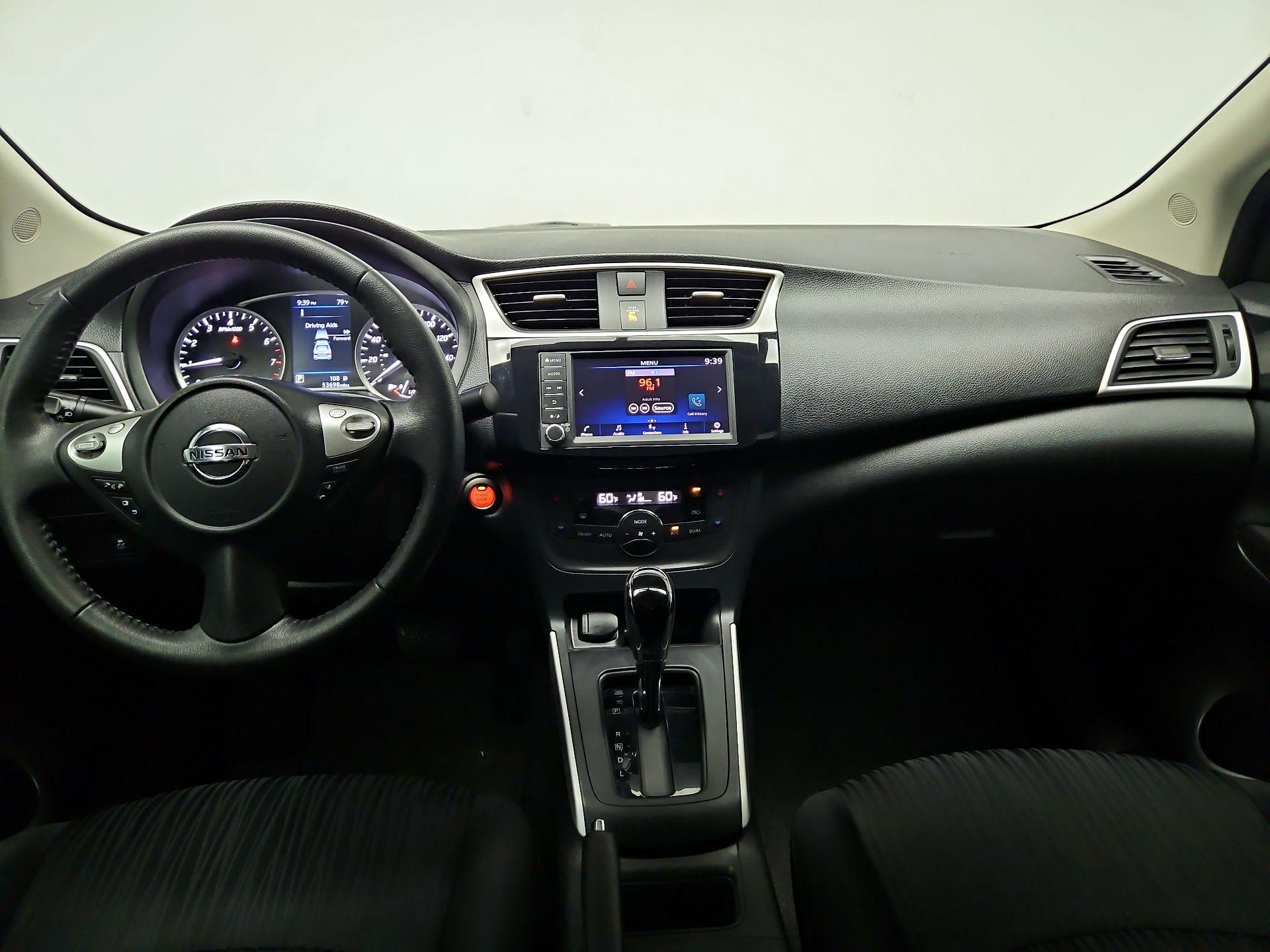 Thumbnail: 2019 Nissan Sentra - 9