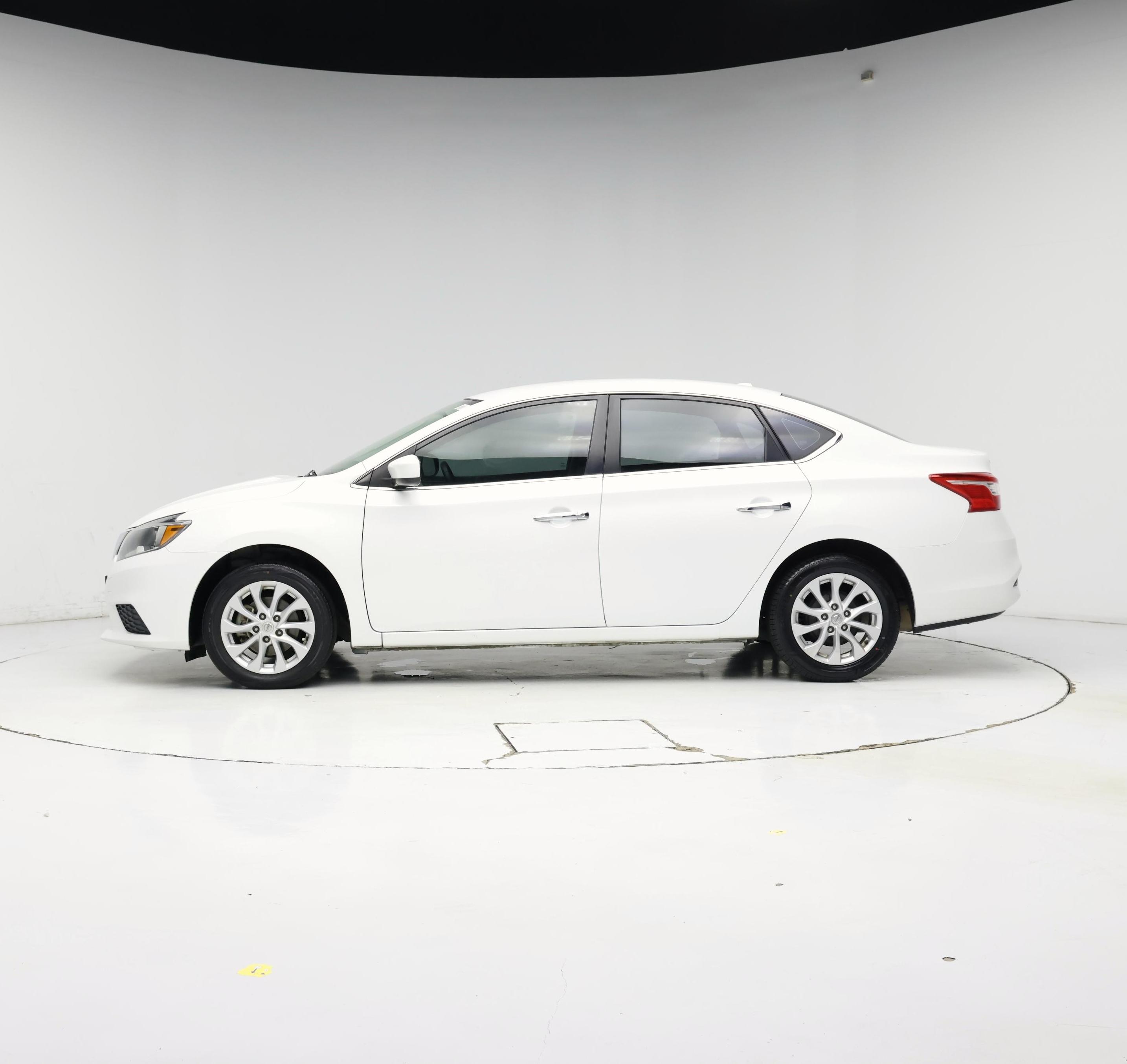 Thumbnail: 2019 Nissan Sentra - 3