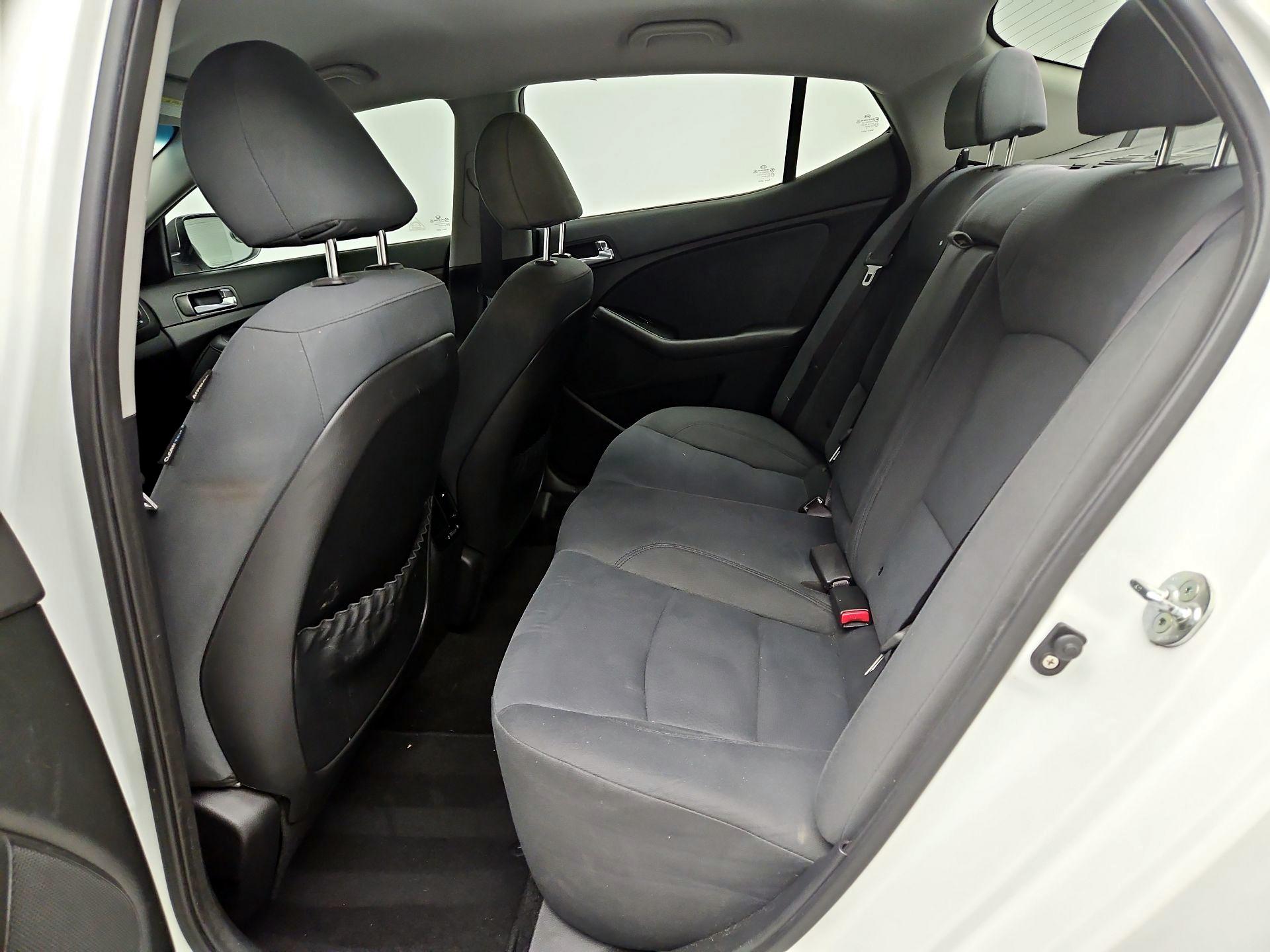 Thumbnail: 2014 Kia Optima - 18