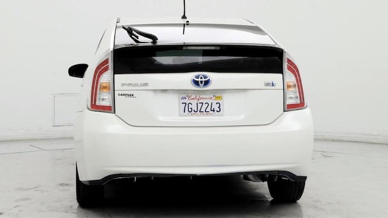 2014 Toyota Prius Two 6