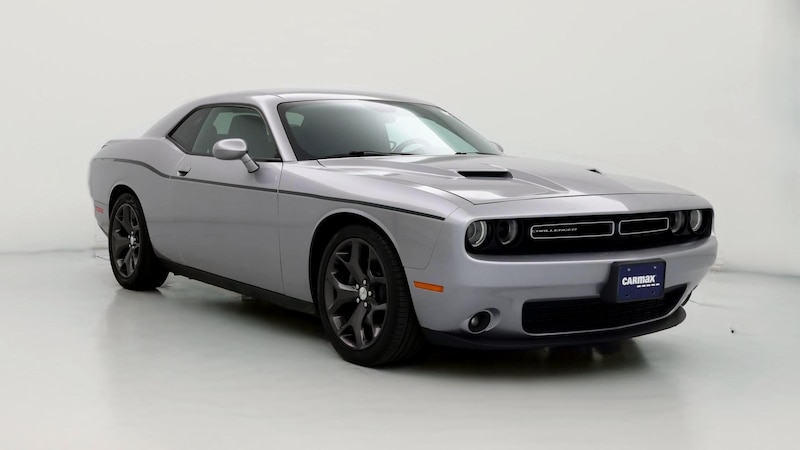 2015 Dodge Challenger SXT Hero Image