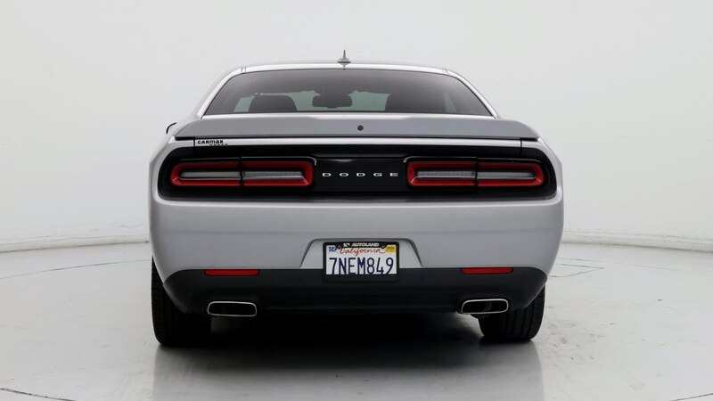 2015 Dodge Challenger SXT 6