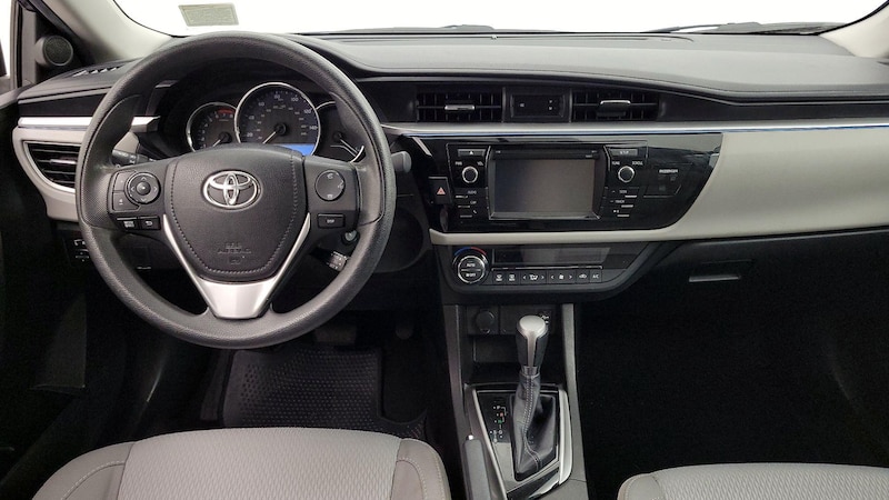 2016 Toyota Corolla LE 9