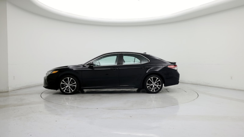 2019 Toyota Camry SE 3