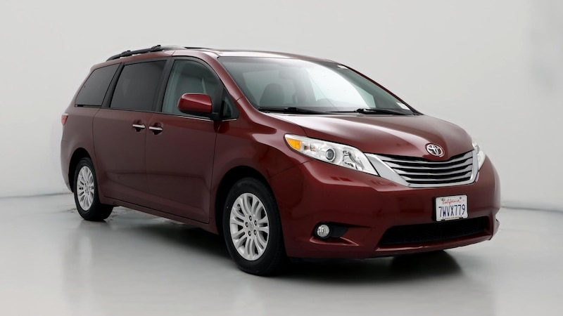 2017 Toyota Sienna XLE Premium Hero Image