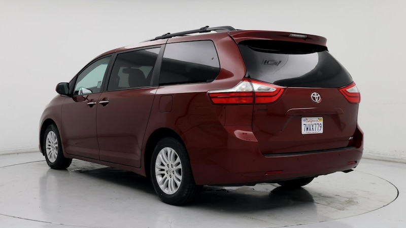 2017 Toyota Sienna XLE Premium 2