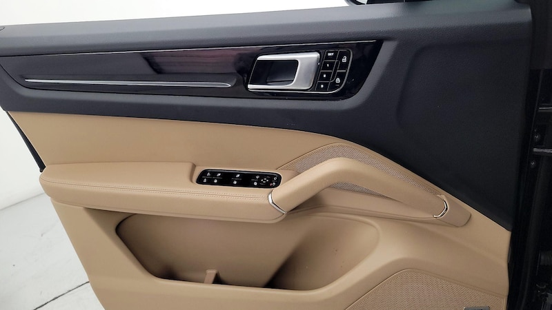 2019 Porsche Cayenne  12
