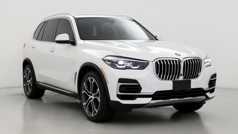 2022 BMW X5 sDrive40i Hero Image