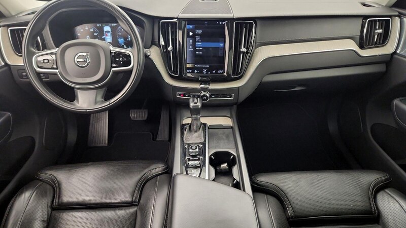 2021 Volvo XC60 T6 Inscription 9