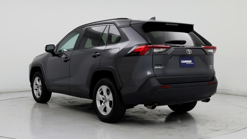 2019 Toyota RAV4 XLE 2