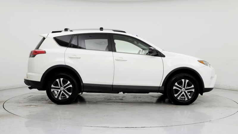 2017 Toyota RAV4 LE 7