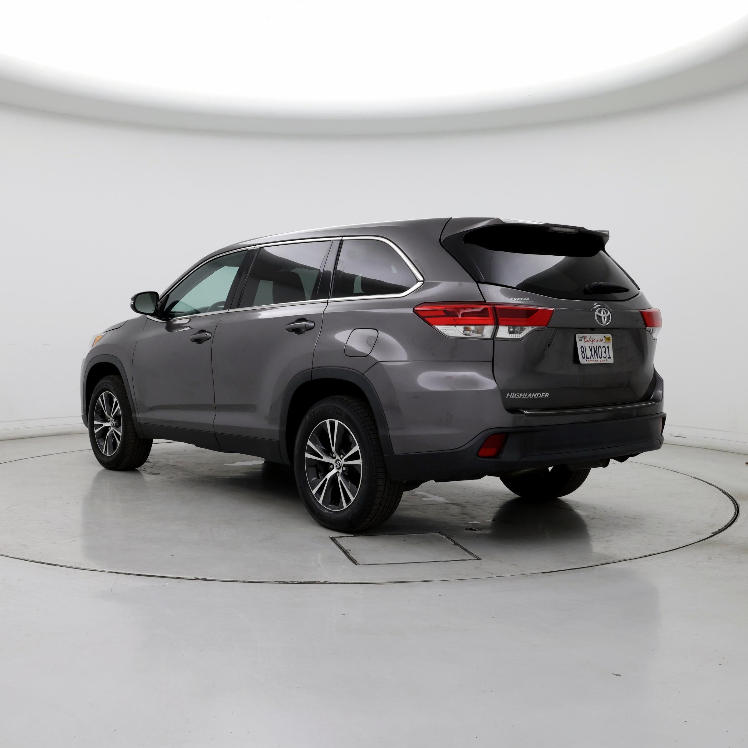 Thumbnail: 2019 Toyota Highlander - 2