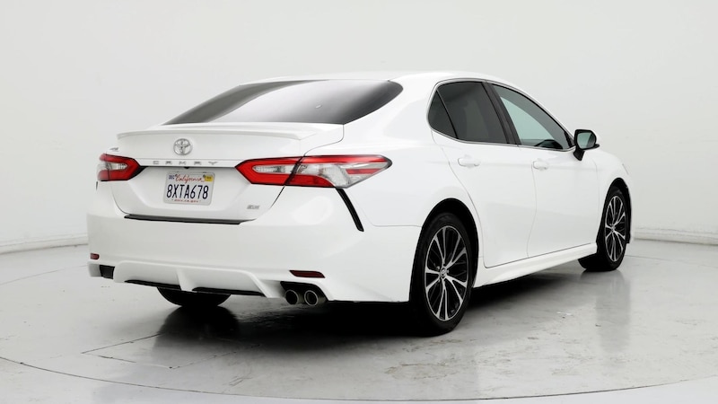 2018 Toyota Camry SE 8