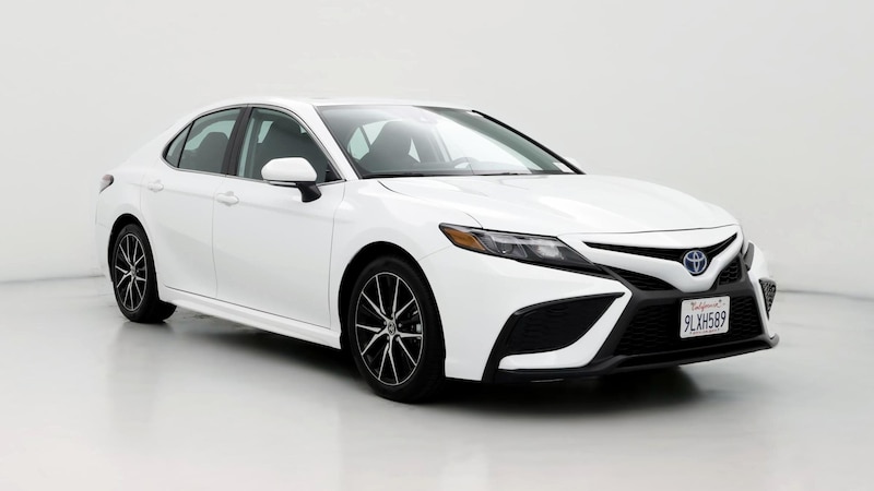 2024 Toyota Camry SE Hero Image