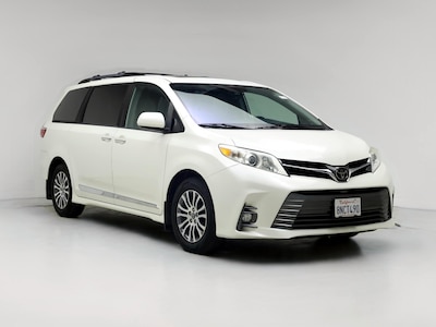 2019 Toyota Sienna XLE -
                Los Angeles, CA