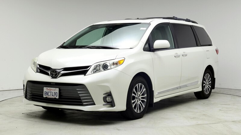 2019 Toyota Sienna XLE 4