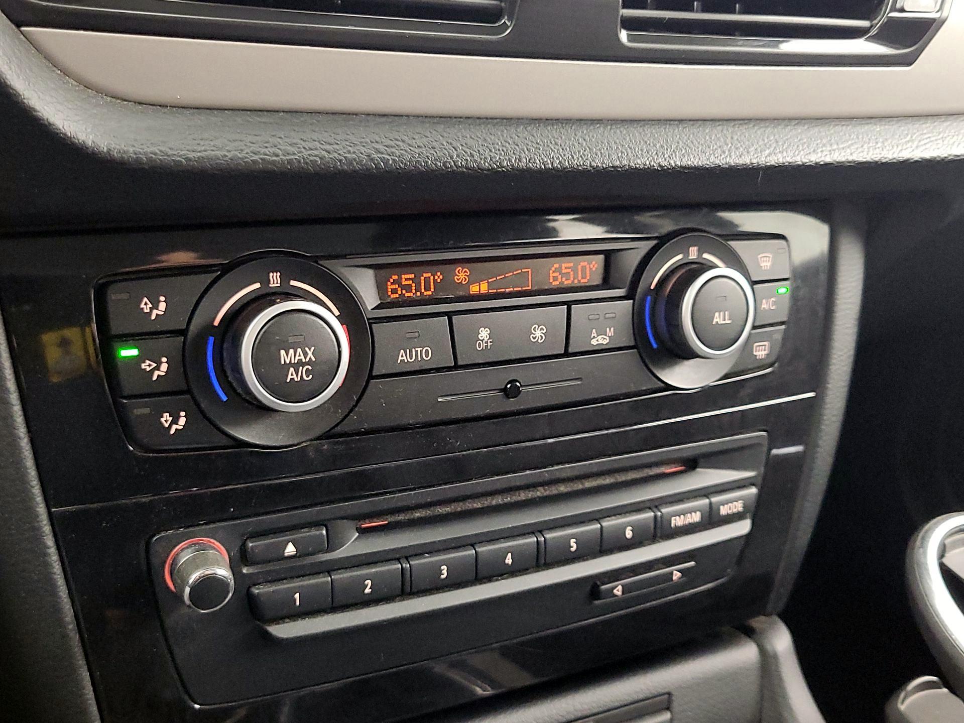 Thumbnail: 2014 BMW X1 - 15