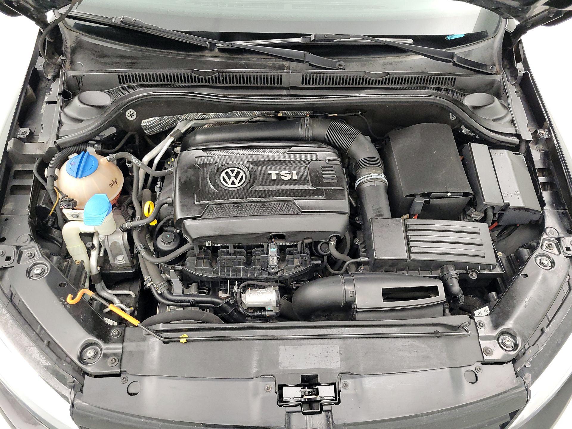 Thumbnail: 2014 Volkswagen Jetta - 19