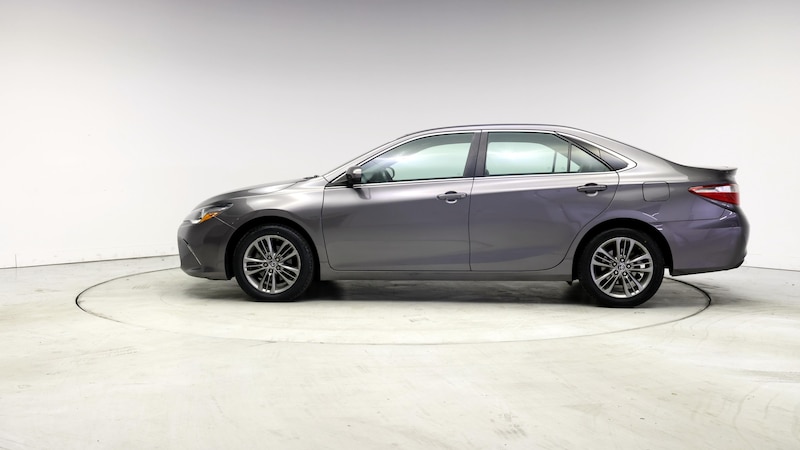 2016 Toyota Camry SE 3