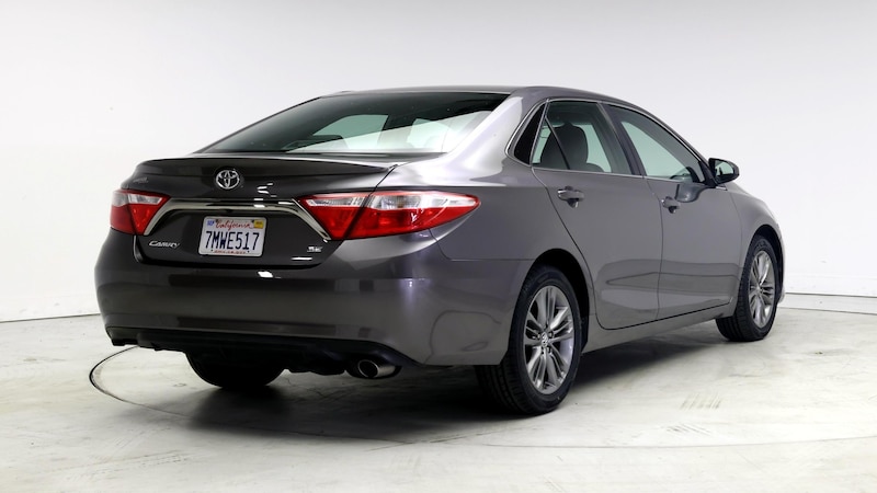 2016 Toyota Camry SE 8