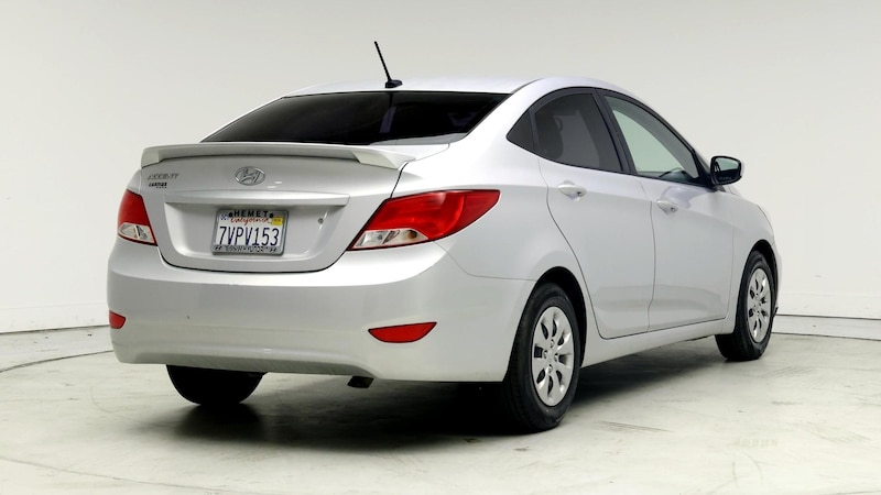 2016 Hyundai Accent SE 8