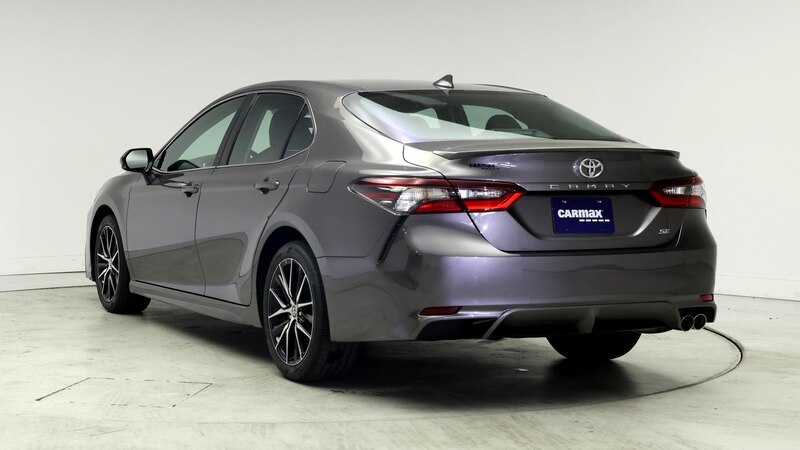 2023 Toyota Camry SE 2